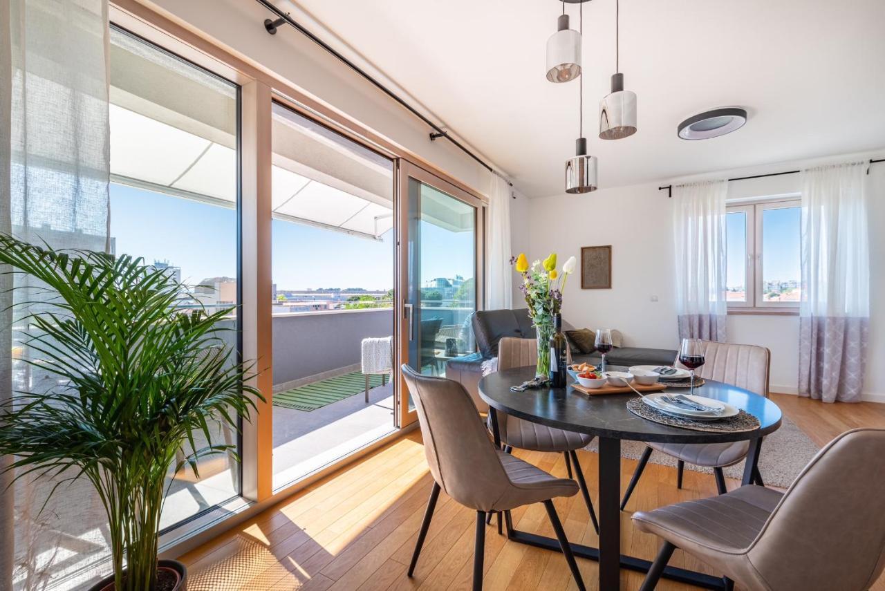 D-Apartment - With Garage And Balcony Zadar Exterior foto