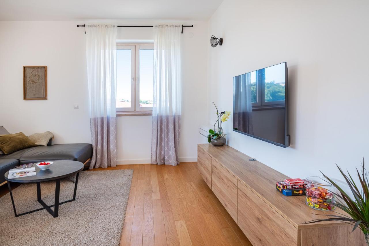 D-Apartment - With Garage And Balcony Zadar Exterior foto