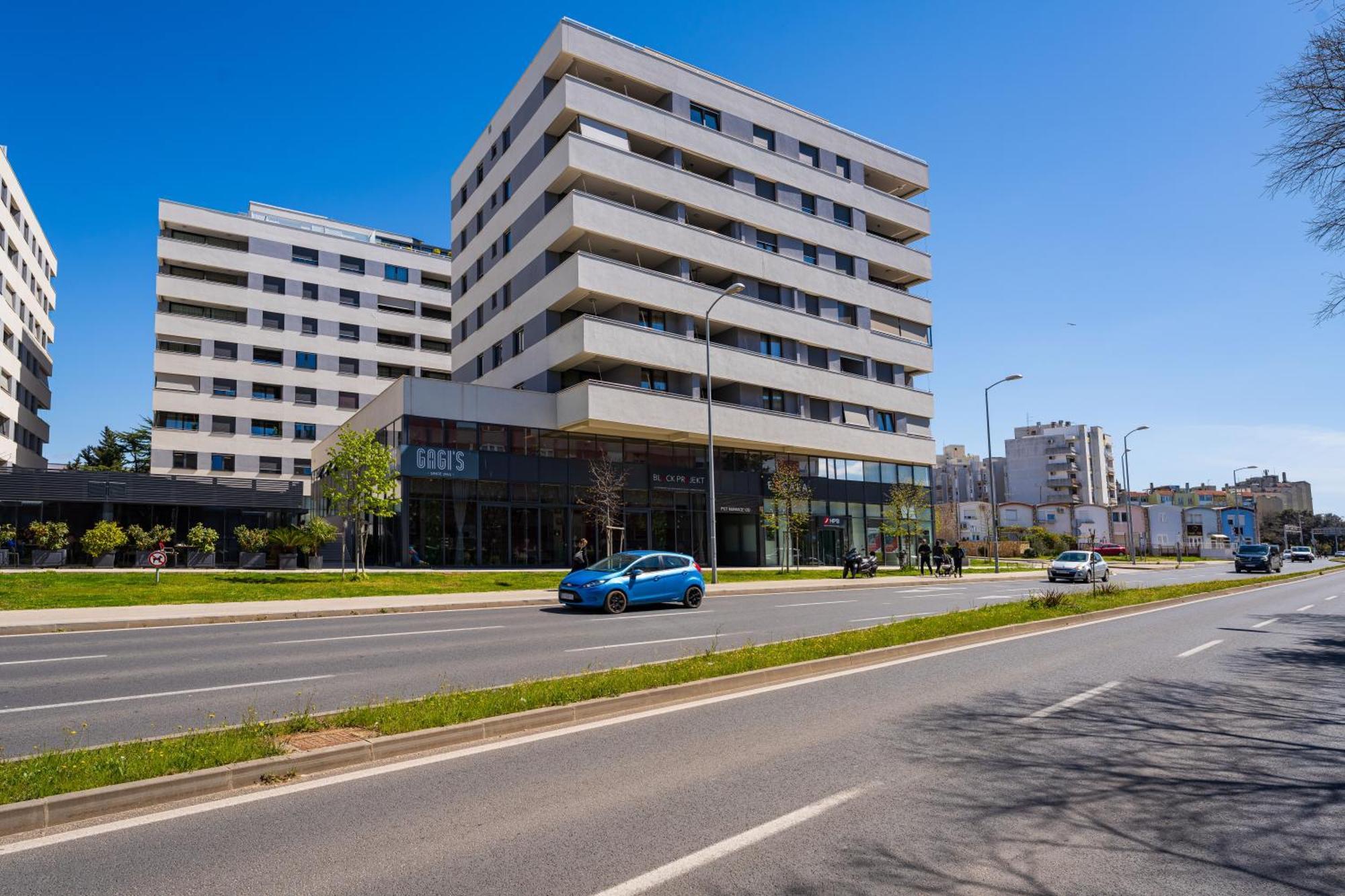 D-Apartment - With Garage And Balcony Zadar Exterior foto
